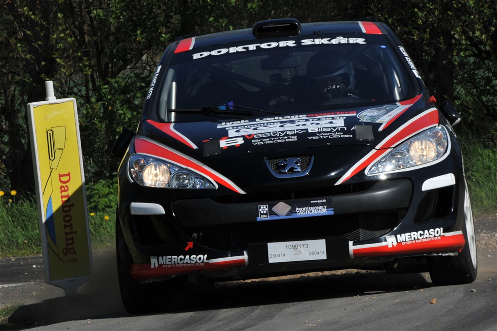 Når Benny Pedersen har fået sin trækaksel, er han klar til at starte i årets Stilo Rally Odder 2014, som køres den 6. september.
(Foto: Morten Alstrup)